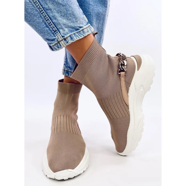 Bottines chaussettes par Gina Kaki beige