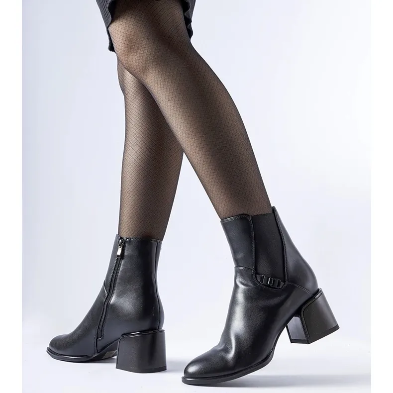 Bottines Collobiano isolées noires le noir