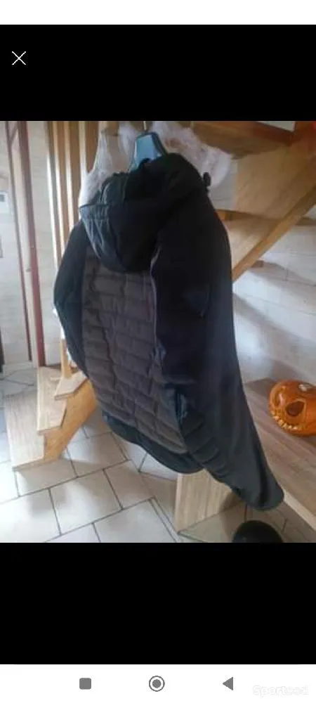 Veste Segura Taille XL  d'occasion Ajouté le : 04/08/2023